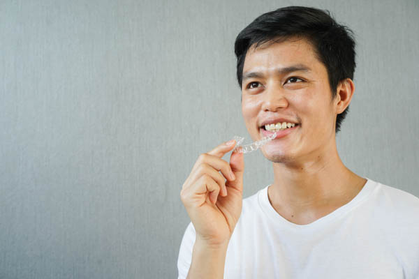 Invisalign Vs  Braces: Which Is Better?