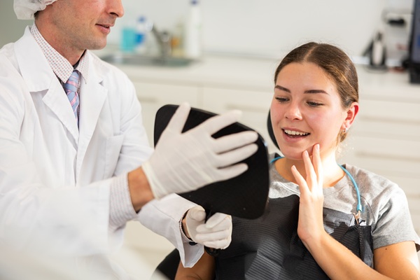 Effective Teeth Straightening Options For Older Teens